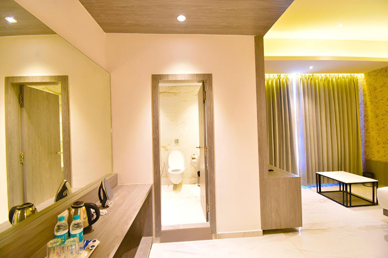 Glitz Hotels La Dahlia - Premium 塞恩 外观 照片