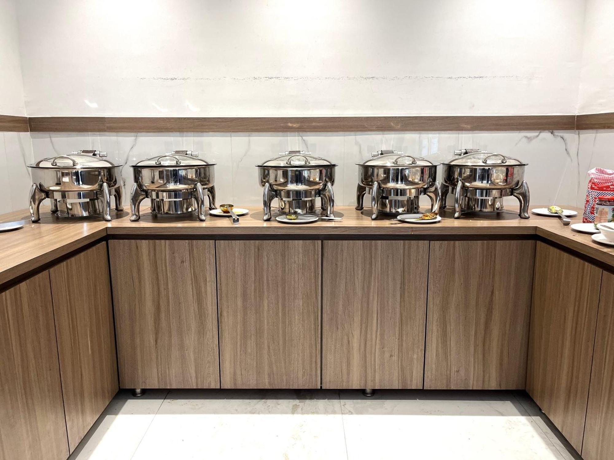 Glitz Hotels La Dahlia - Premium 塞恩 外观 照片